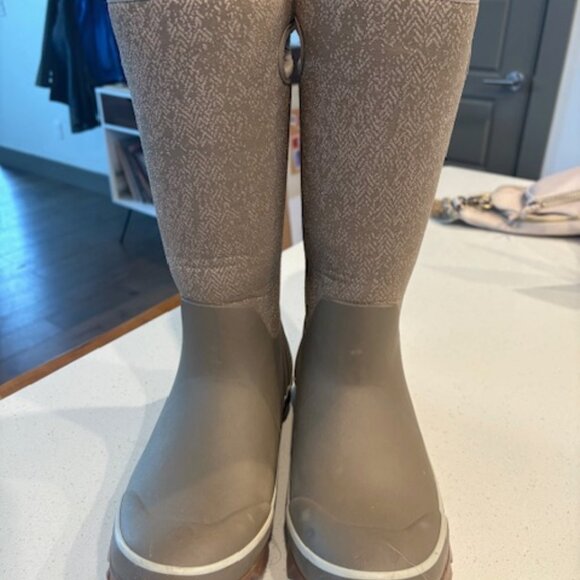 Bogs Women's Winter Boots - like new - Picture 5 of 5